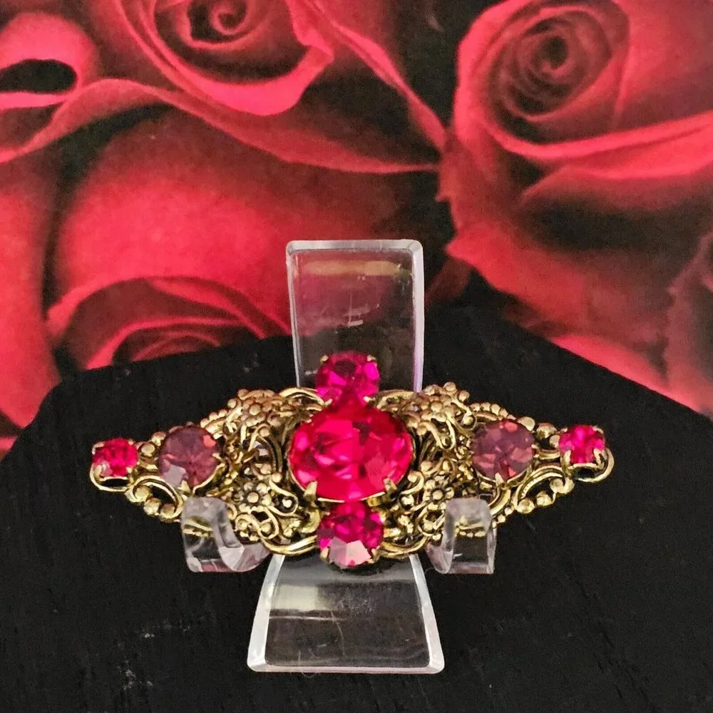 Vtg Red Rhinestone Filigree Brooch Victorian Revival Romance Old‎ Hollywood Glam